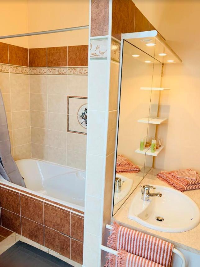Domaine Des Ondes Otel Millau Dış mekan fotoğraf